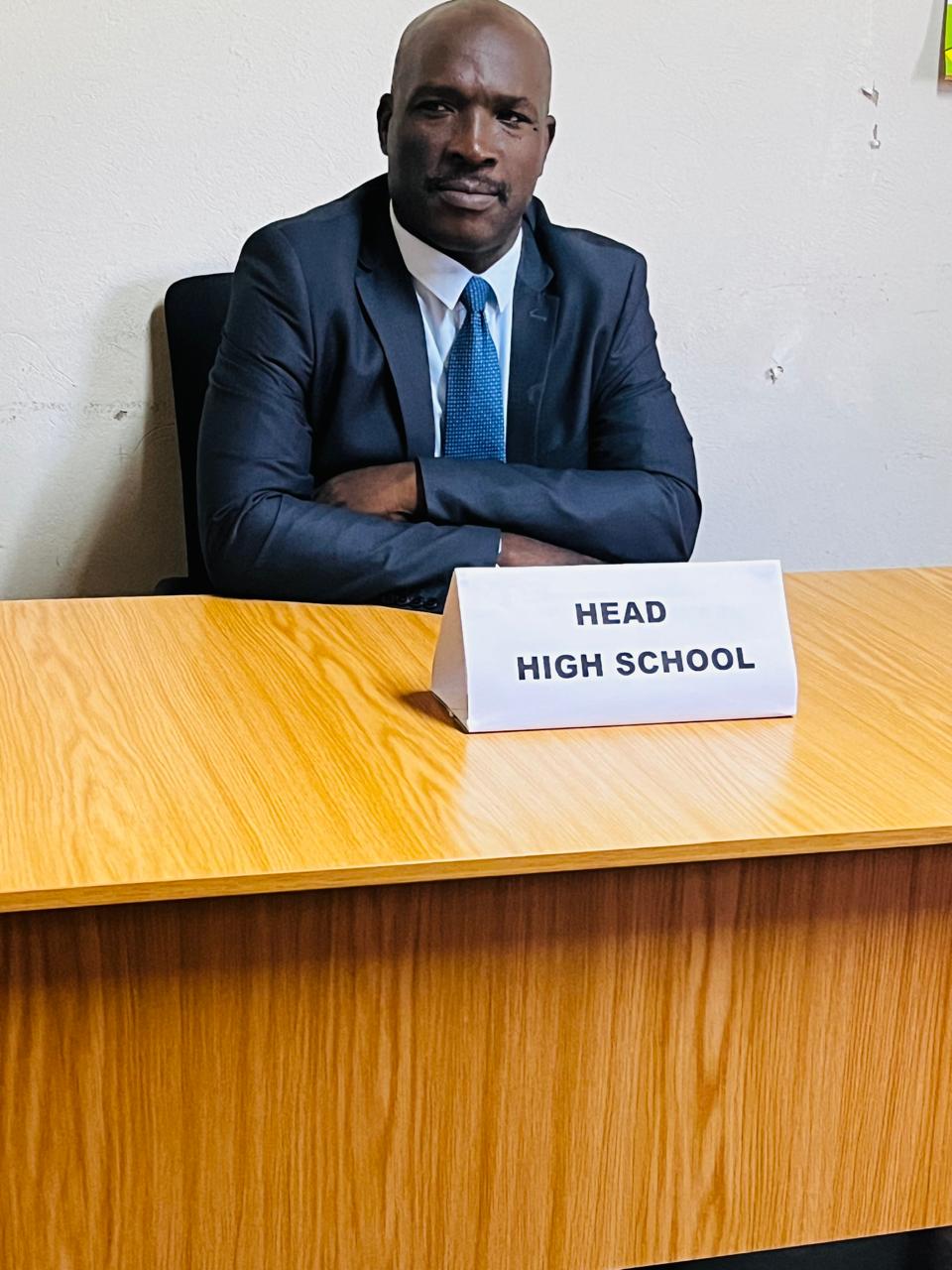 Head High School